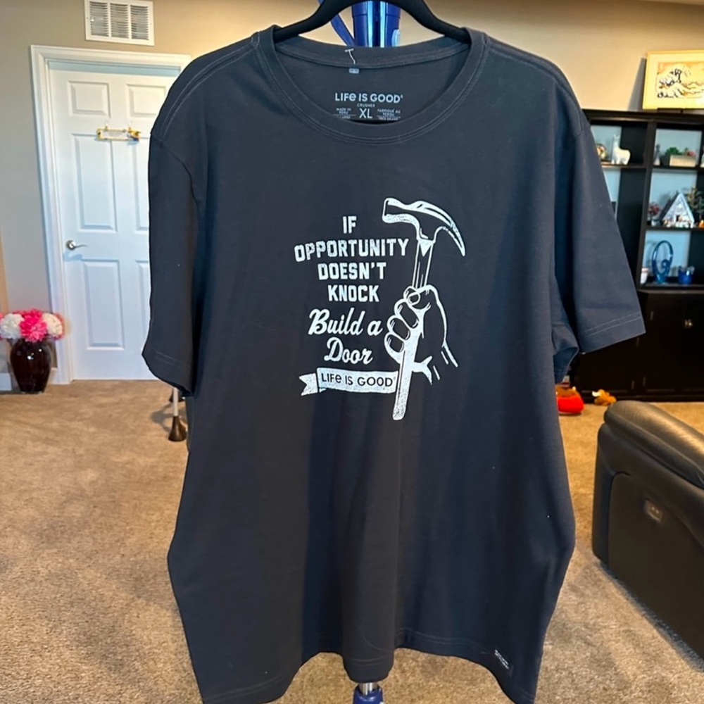 Life is Good NWOT Black short sleeve T-Shirt with saying on front. Size XL